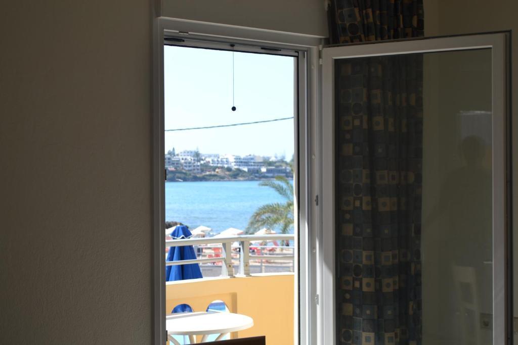 4S Beach Superior Apartments Stalida Extérieur photo